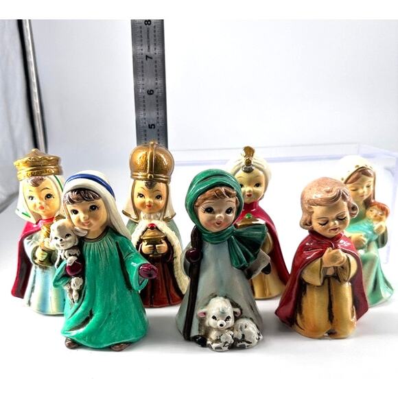 Vintage Chalkware Nativity Set 7 Pc Hand Painted MY Korea Figurines - Picture 1 of 11